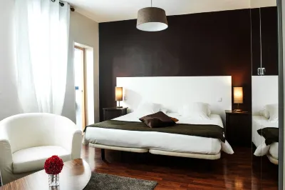 THC Gran Via Hostel Hotels near Police
