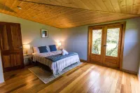 The Jetty House Cottage - a Cabin by the sea