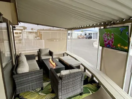 Island Home in Lake Havasu City...Steps from Beach