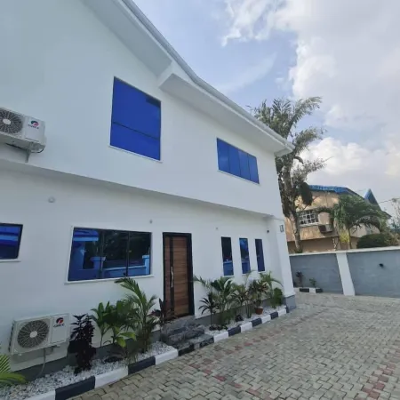 Dejays Homes and Shortlets