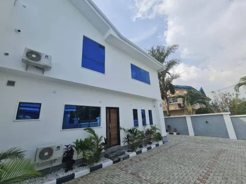 Dejays Homes and Shortlets