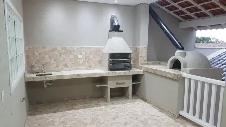 Country House in Atibaia, Heated Pool, SPA, Mini Course, 16 persons or + Отели рядом с достопримечательностью «Ghost Hotel Paintball e Airsoft Atibaia»