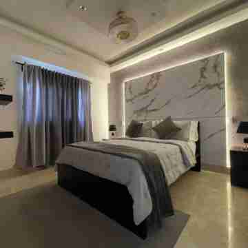 Best Apartment in Downtown Rooms