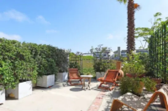 Beautiful 1bd on the Beach in Lovely Playa del Rey Hotels near Playa Del Rey Beach