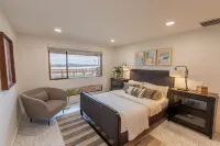 Stunning Mid-Century Inspired Lake House, Private Pool, Jet-ski & Boat Dock!