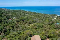 The Million Dollar View - Tranquil Villa with Pool & stunning ocean views!!