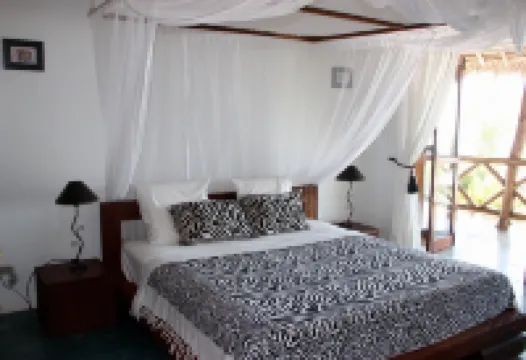 Luxurious, fully equipped and serviced villa right on the beach in Zanzibar. Hotels in 