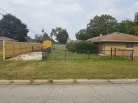 Located Near Notre Dame and other local Colleges. Sleeps 3-4