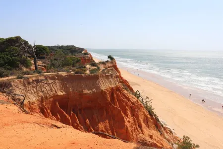 Luxury Villa with swimming pool Отели рядом с достопримечательностью «Пляж Фалезия»