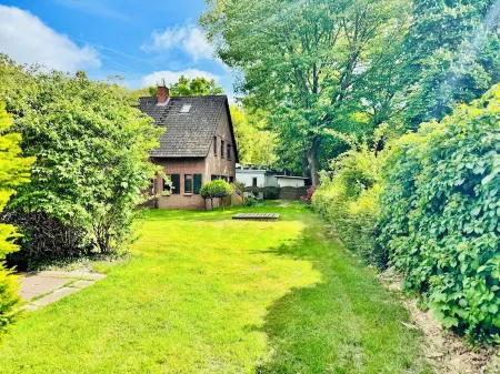 High-quality vacation home with large garden in TOP location! 6 pers. dogs welcome Отели в г. Фрисландия