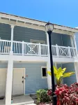 Spacious Condo Bimini Bay Resort, Bahamas, 2Bedrooms /2 Bathrooms, sleeps 8 Hotel a 