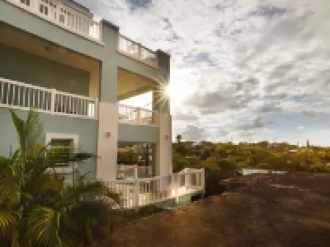 Seahorse Suite – Stunning Caribbean Views , Covered Terrace & Family Friendly! Hotels in Culebra