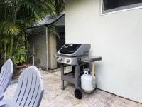 Recently Updated 2/2 Home with Hot Tub, 1 Mile to Beach