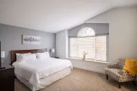 Cozy home minutes to wineries and Russian River Hotel a Windsor