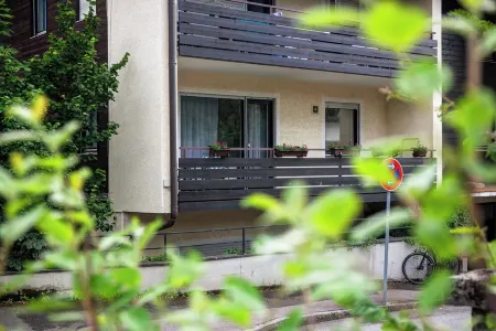 Gemütliche und Ruhige Wohnung im Zentrum von Oberammergau! Отели в г. Обераммергау