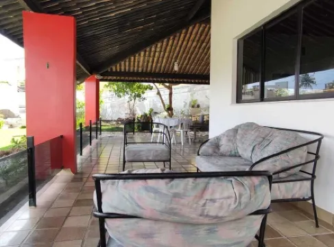 House Vilas do Atlântico, 3 bedrooms, near the beach