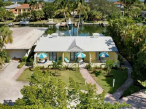 Beautiful canal front unit!See manatees playing from your living room.Cabana #12 Hotels in Longboat Key