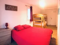 Large 2-room apartment at the foot of the slopes Hotels near Auron (ski resort)