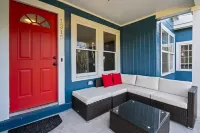 The Retreat- Family Funhouse w/Waterfront Access!