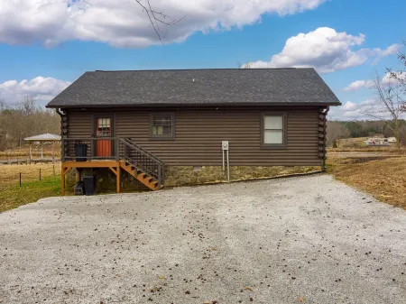 Beautiful home located on Lake Greenwood