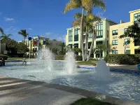 Aquatika Caribbean Breeze / Resort style amenities with Beach Access and 5 Pools