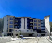 Newest built Ski-in/Ski-out condos at base of Winter Park Winter Park Resort附近的飯店