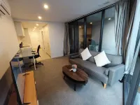 Brand new 1B apartment in Woden center POOL GYM Hotels in Phillip
