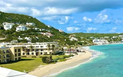 DawnBeach Club 4 Bed/4Bath Villa With Swimming Pool, Beach and Resorts Access.