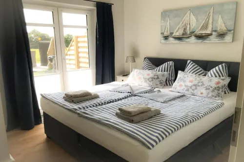 5 star vacation home for 1-4 pers. Garden, quiet location, 5 km to the beach Các khách sạn ở Dollerup