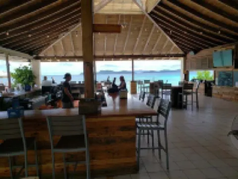 Sapphire Beach Fully Renovated Penthouse with washing machine.Great for families