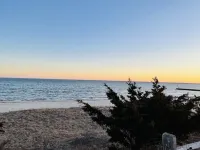 Studio COTTAGE # 2- WALK to Keyes Memorial BEACH Barnstable- Hyannis