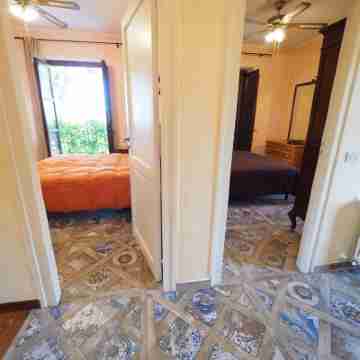 Villa del Glicine - Ancient Master Villa, surrounded by greenery Rooms