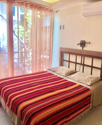 Relaxing Bright Studio 2 Blocks Beach in Romantic Zone  호텔