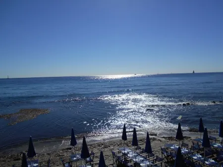 Baie de Saint Tropez - Beautiful house, private pool, splendid view Отели в г. Рокбрюн-Сюр-Аржан