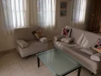 2 bed self contained furnished flat with pool, 5 mins from town and beach.