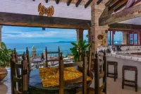 October Special- Discount of 300.00 on Bookings for 06 People Hotels in 