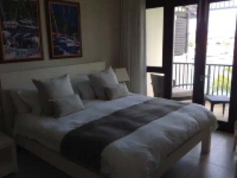 Magnificent sea view accommodation on private island 羅切凱曼酒店