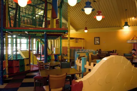 Premier Inn Pontefract North Отели в г. Шерберн ин Элмет