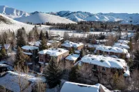 Luxury Mtn Modern Home in Sun Valley / Ketchum-3 Min to Ski + Downtown Hotels in Ketchum
