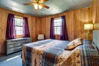 Cabin in Jordan, AR 2 bed 1 bath Cabin