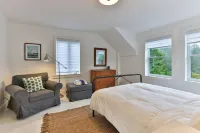 Charming 2 bedroom rental unit in Knowlton village Hotels in Lac-Brome