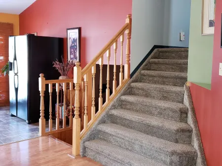 Motherlode Manor 3 ~ Home in the Wilderness City Отели рядом с достопримечательностью «MacBride Museum of Yukon History»