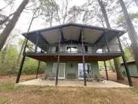 Shore Thing Waterfront Home with private covered boat dock on Toledo Bend