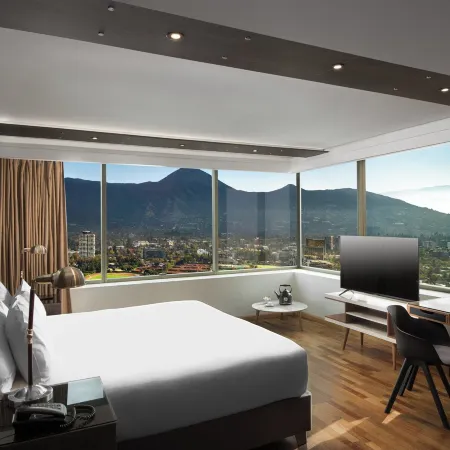 Boulevard Suites Ferrat Отели рядом с достопримечательностью «Лас-Кондес»