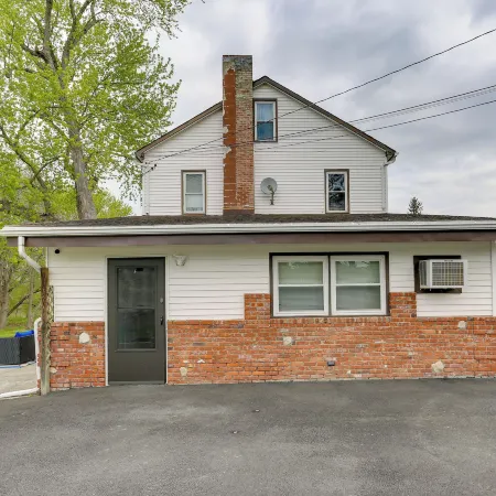 Waterfront Wallkill Duplex Home w/ Fire Pits!
