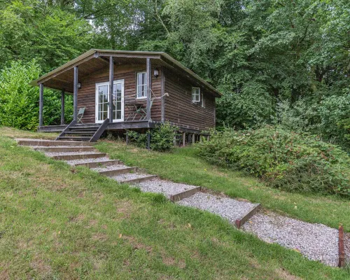 Lakeside Cabin Hotels in Honiton