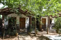 Max Safari Villa Hotels near Elephant Transit Home