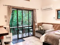 Te Nikau Retreat Hotels in Punakaiki