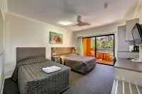 Kacy's Bargara Beach Motel