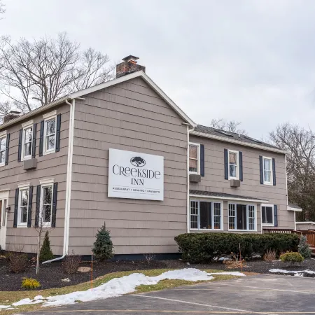 Creekside Inn